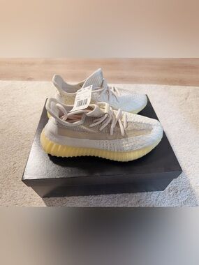 Yeezy Boost 350 V2 Cream White Sneakers